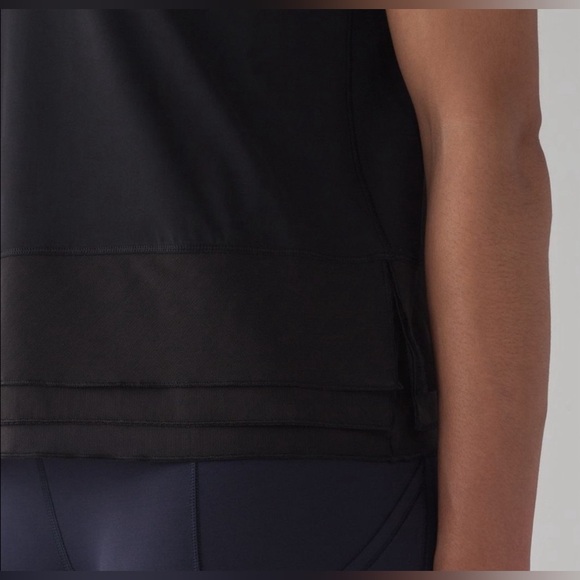 NEW! Lululemon Sole Training Short Sleeve Shirt Black SZ 4 - Picture 6 of 16